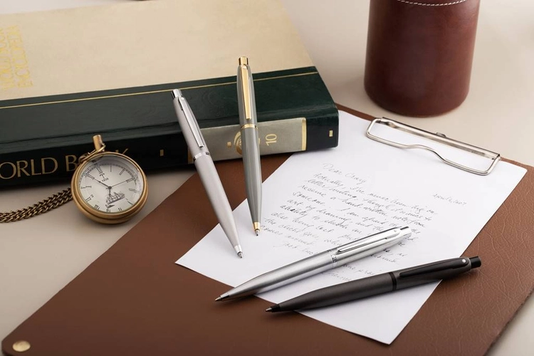9427 Długopis Sheaffer VFM, szare, wykończenia w kolorze złotym PVD